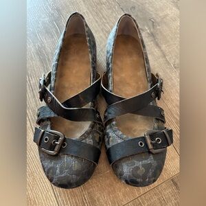 OTBT Buckle Straps Animal Print Flats